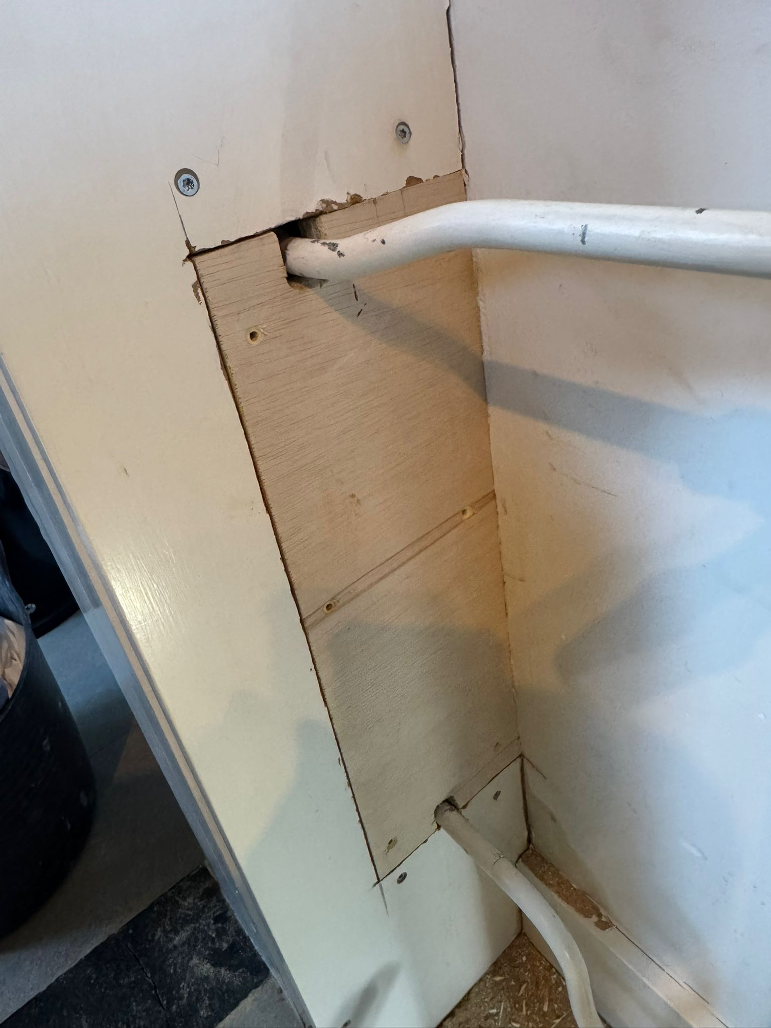 Tijdens — draagbalk plaatsen + afwerking · Klus Expert Breda (foto 9)