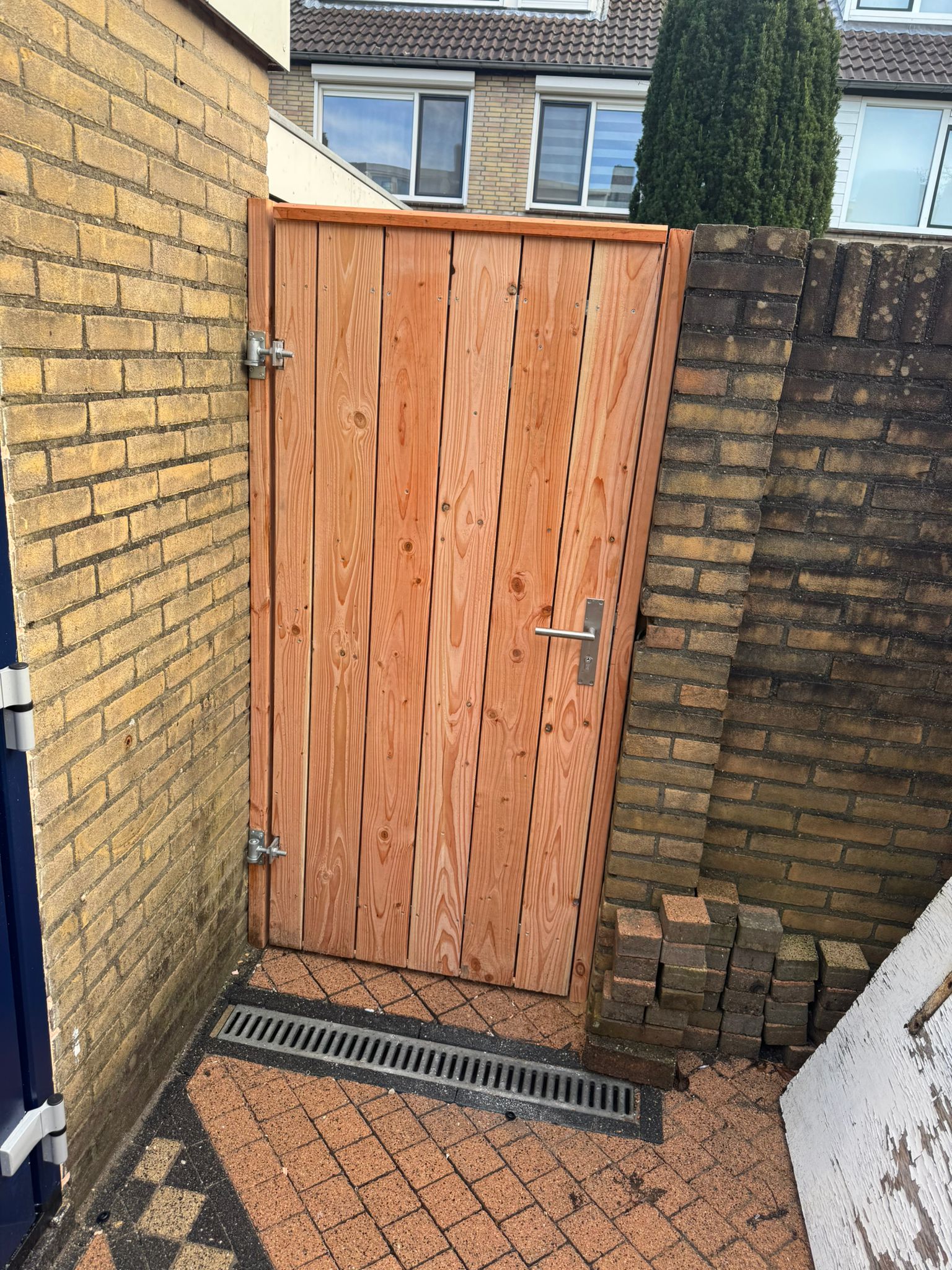 Houten schutting op maat — Klus Expert Breda (foto 31)