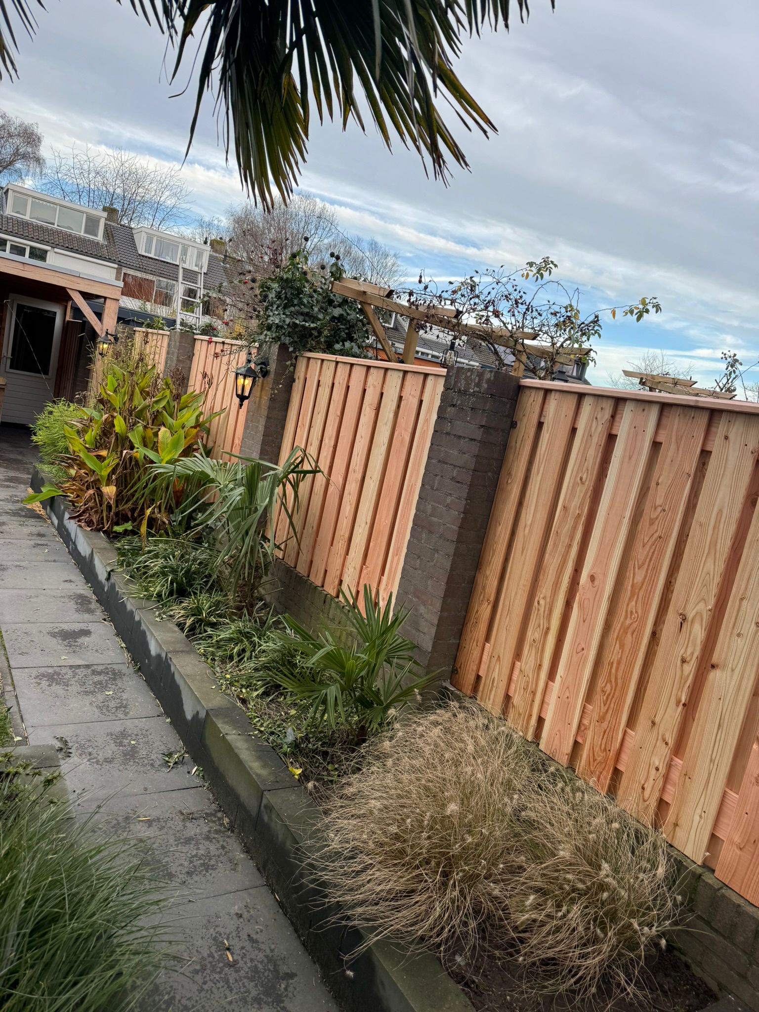 Houten schutting op maat — Klus Expert Breda (foto 32)